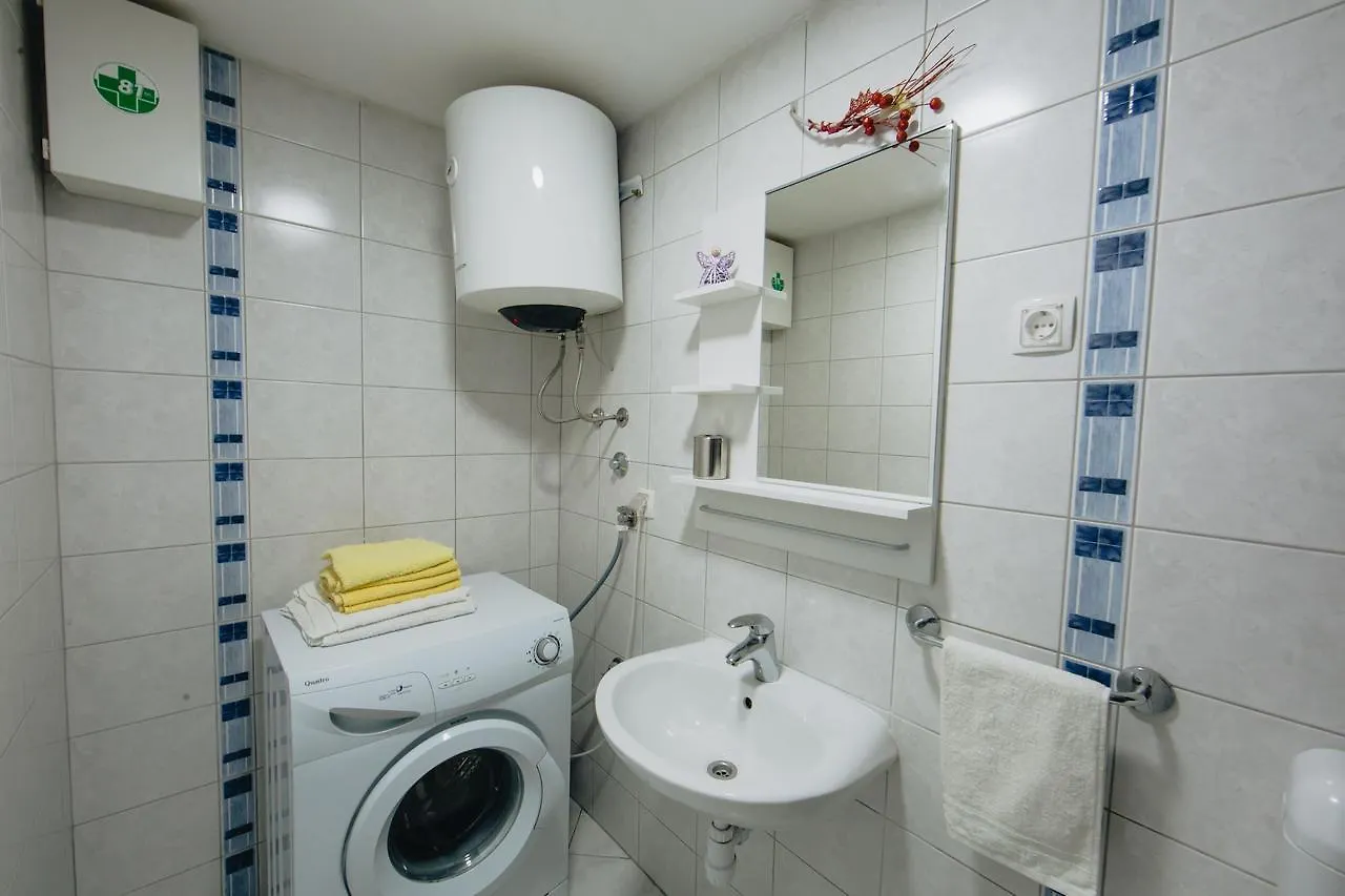 Apartment And Room Old Town سبليت 0*,